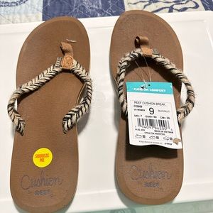 Women’s reef flip-flops. Size 9 brand new with tags.